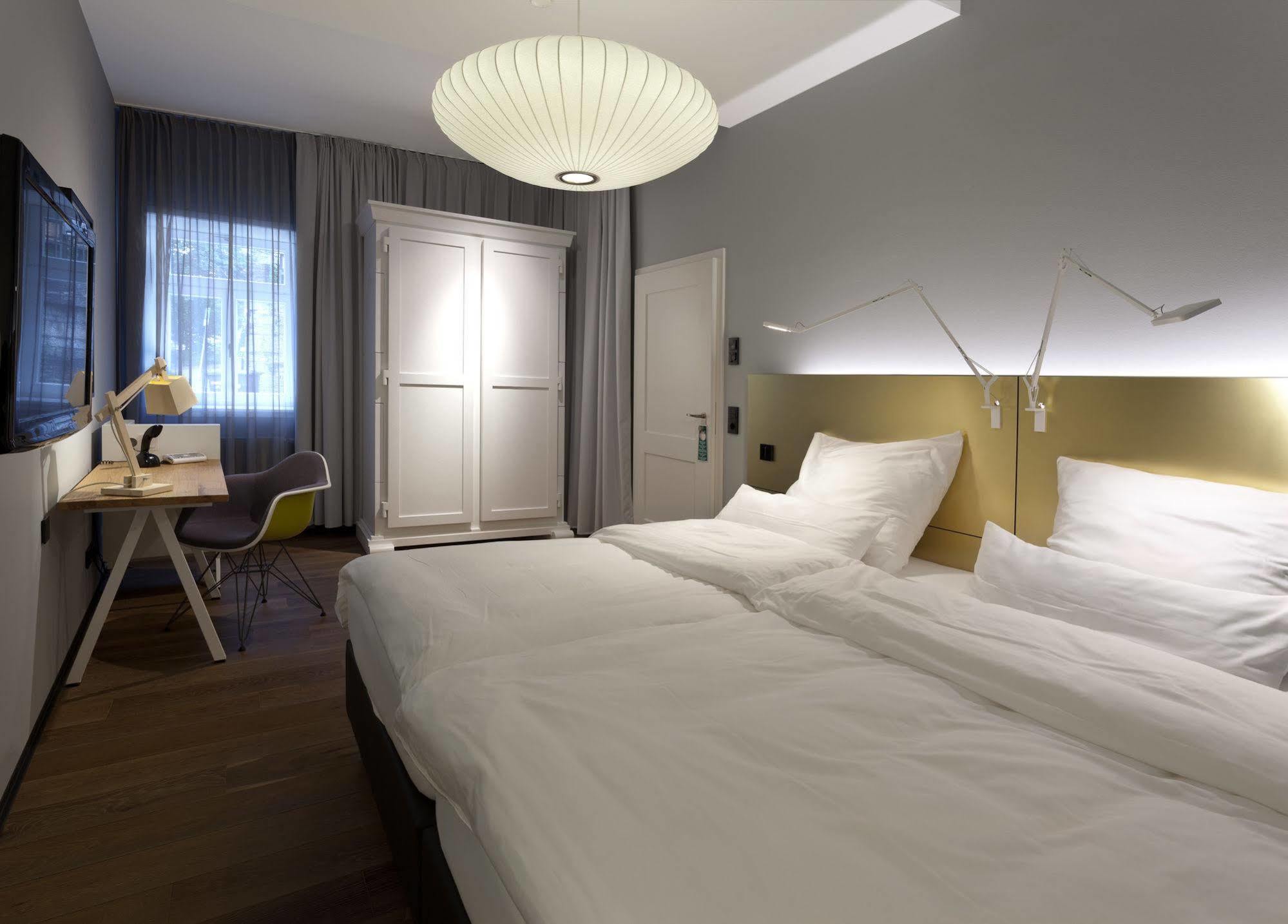 Hotel Scholl ชเวบิชฮัลล์ ภายนอก รูปภาพ